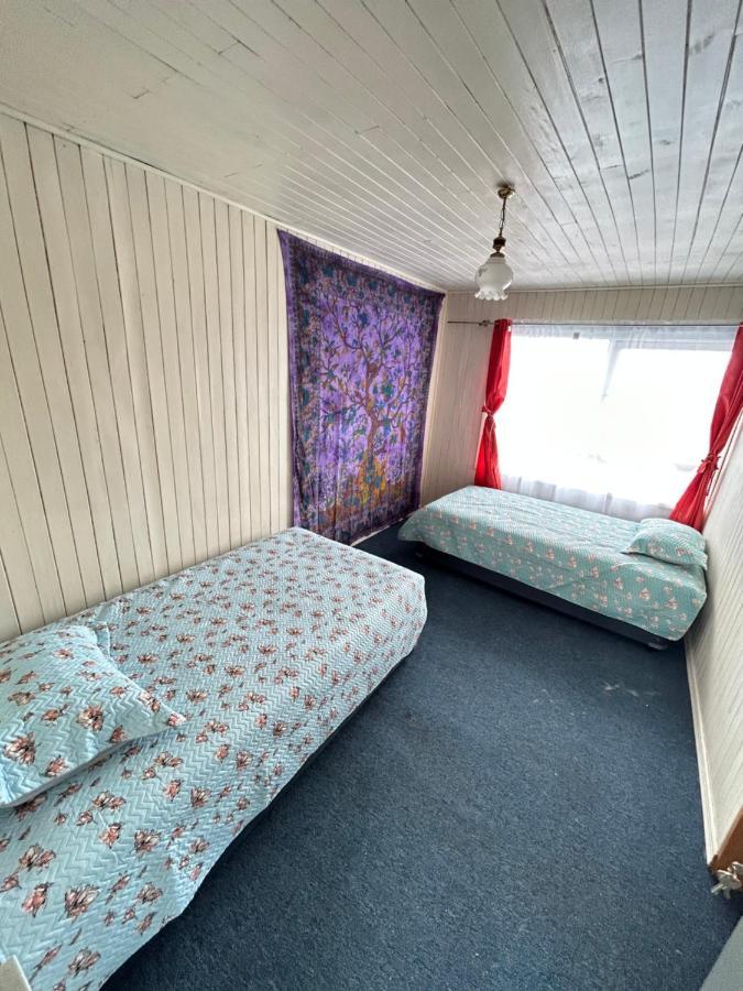 Purple Fox Hotel Ancud Bagian luar foto